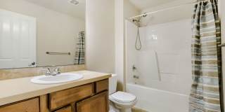 Spacious 5 Bedroom Lynnwood Dream Rental w/ Attached 3-Car Garage! Gallery 15