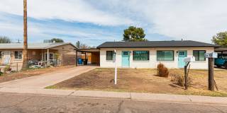 114 E Elliot Rd Gallery 1