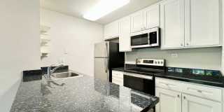 Renovated Pet-Friendly STUDIO with Full Kitchen  Bath - Water  Garbage Included! Gallery 1