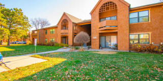 Adriana Court Gallery 3