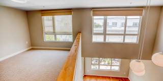 5550 Wilshire at Miracle Mile by Windsor Gallery 31