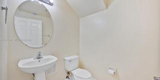 3728 NE 3rd Ct Gallery 22