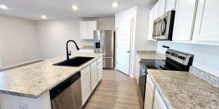 Spacious Modern Home w/Great Community Amenities! *1/2 OFF Security Deposit for A-D Military!* Gallery 13