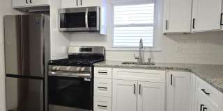 195 SOUTH ST Gallery 1