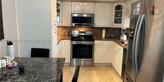 520 Brickell Key Dr Gallery 5