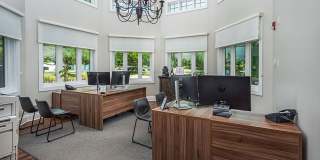 Woodlake Apartments Gallery 11