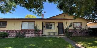 $2,695 - 2 Bd/1 Ba Duplex with remodeled kitchen and bath in Gilroy-Large backyard Gallery 1