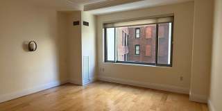1 Huntington Ave unit: 310 Gallery 5