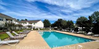 Upper Level Condo in Holton Place w/Community Pool Gallery 22