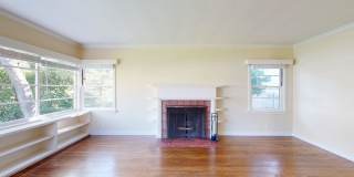 Newly Renovated! 2 bedroom 1 Bath Altadena home with dining room, back porch room and beautiful yard! Gallery 3