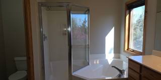 Great 4 bedroom home in Red Cedar Canyon Gallery 11