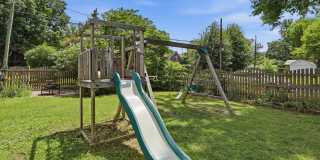 Heart of Woodland Heights just blocks from JRPS, Renovated 2BR / 1.5BA home with gardens Gallery 30