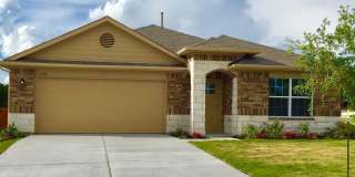 Room in 4 Bedroom Home at Bettylou Ln Room in 4 Bedroom Home at Bettylou Ln Gallery 1