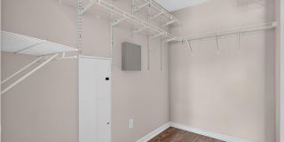 7047 DEER LODGE Circle Gallery 15