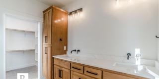 East Medford Cedar Links Living Gallery 15