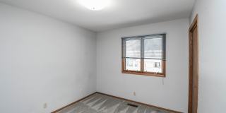 Spacious 5-Bedroom Split-Level in Southwest Sioux Falls with 4-Season Room & Fenced Yard! Gallery 27