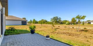 NOW AVAILABLE - 3/2 with 2 Car Garage in Mirror Lakes! Gallery 28