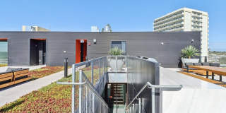 Onyx on Park Gallery 72