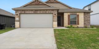 AVAILABLE NOW! Beautiful 3 Bedroom Home Located in Temple, Texas! Gallery 1