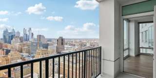 204 W WASHINGTON Square Gallery 20