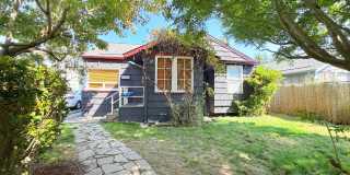AVAILABLE NOW! Charming 3 Bed, 2 Bath Bungalow in Delridge! Gallery 1