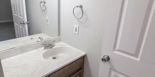 Large 3 bedroom Duplex Gallery 21
