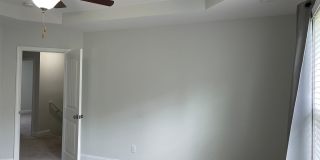 Like new home on cul-de-sac lot with 3 bedrooms, loft and 2.5 bathrooms! Gallery 11