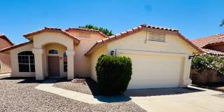 Beautiful & Cozy Chandler Home! Gallery 1