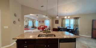 Beautiful 3 bedroom/ 2 bathroom home on the Northside- Pet Friendly!! Gallery 6