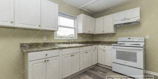 2109 South Hoyt Avenue Gallery 5