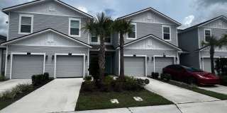 Beautiful 2024-Built 3-Bedroom Townhome with Pond View & Garage! Gallery 1