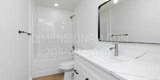 Almost New House with AC! Gallery 43