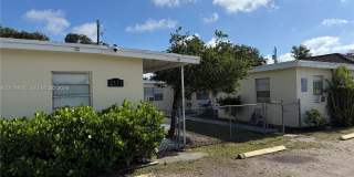2571 NW 13th Ct Gallery 1