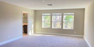 Amazing 5 bedrooms/4 full baths brand New SMART home in beautiful new Tampa community! Gallery 28