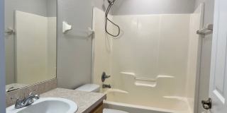 The Piquette Apartments Gallery 17