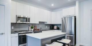503-29 N COLUMBUS Boulevard Gallery 1