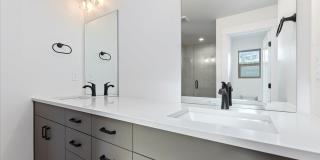 BRAND NEW 3 bed 3.5 bath townhouse Gallery 31