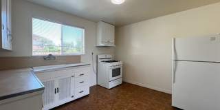 Charming 2 Bedroom, 1 Bathroom Home with Large Fenced Yard + Garage Gallery 21