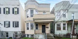 Brand New Luxury 3BR Top Floor Apartment | Washer/Dryer | Easy NYC Commute | Pet Friendly Gallery 21