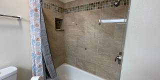 Spacious 3 bedroom with amazing views Gallery 16
