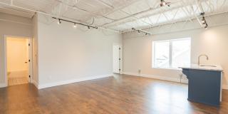 614 E Main Street Gallery 5