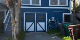 Cozy 2+bdrm/1 bath home w/a huge basement, washer/dryer,  off street pkg, space in the heart of Emeryville Gallery 1