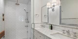 663 Yorkshire Road NE Gallery 47