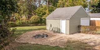 FREE MONTH RENT! Freshly Updated 3 Bedroom House Gallery 19