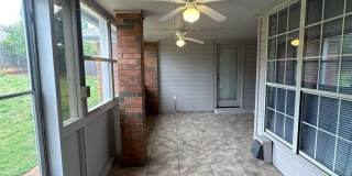 4 Bed, 2.5 Bath Brick home with 2 car garage Gallery 55