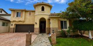 Spacious 5 Bedroom Home in West Oxnard's Desirable Winfield Community Gallery 1