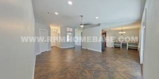 Charming 3-Bedroom Home with Brand New Windows, Garden Yard and Coffee Bar in Navarre Gallery 5