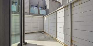 1342 Stanford St Gallery 22