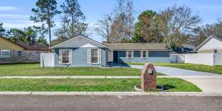 Inviting-All Brick-3 bedroom Home Inviting-All Brick-3 bedroom Home Gallery 1