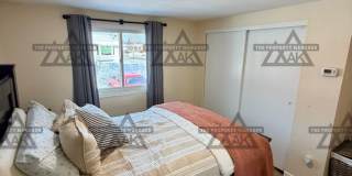 4 Bedroom Home in Fairbanks / Washer& Dryer / Cat Friendly Gallery 17